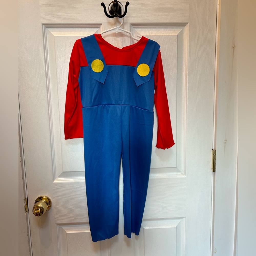 Mario Costume kids size small with hat
